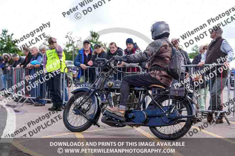 Vintage motorcycle club;eventdigitalimages;no limits trackdays;peter wileman photography;vintage motocycles;vmcc banbury run photographs